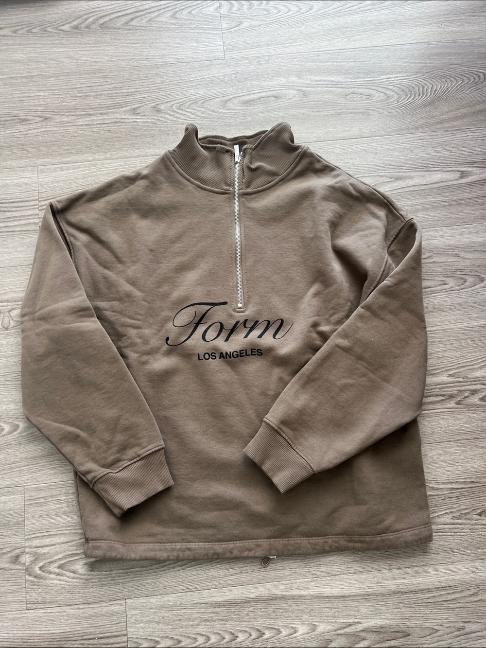 Form women’s  Half-Zip Sweatshirt in Brown